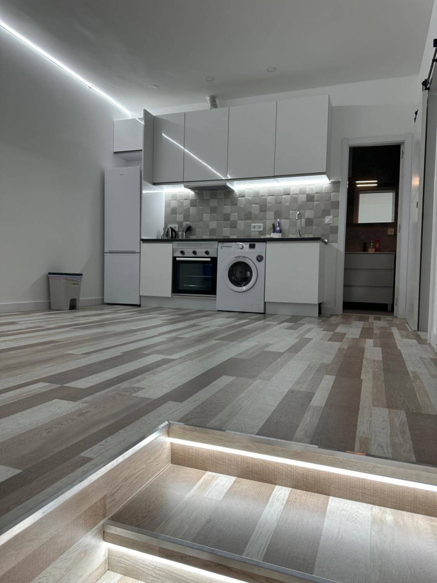 Alojamiento Fantasia Madrid Ngoại thất bức ảnh